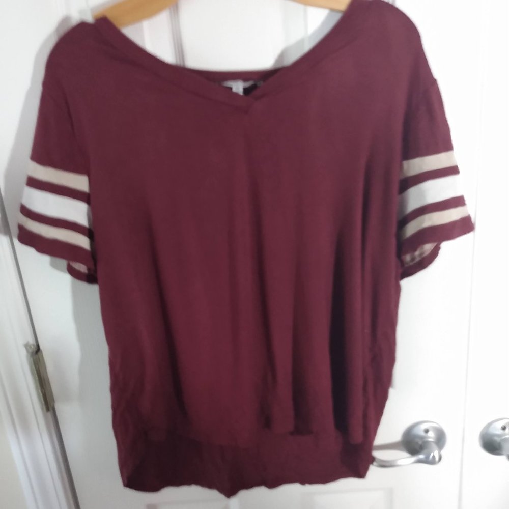 CUTE RED TOP